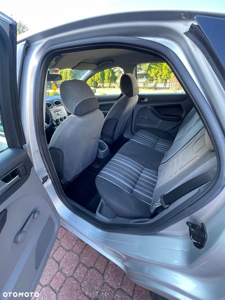 Ford Focus 1.6 TDCi Trend - 6