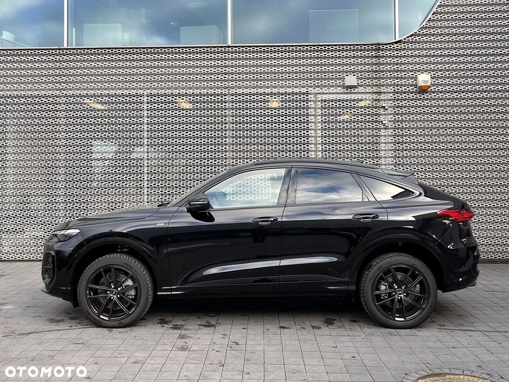 Audi Q5 Sportback - 11