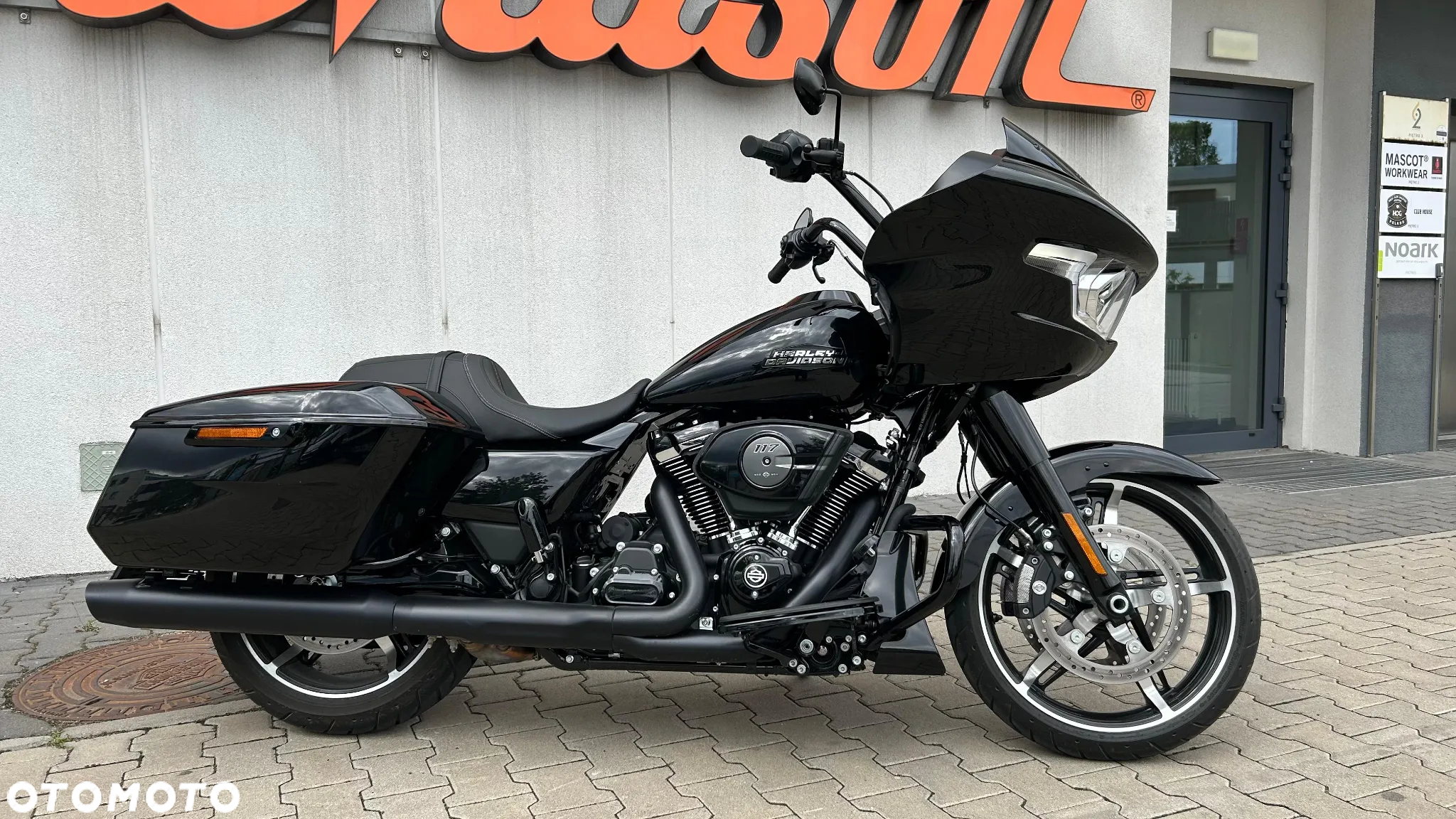 Harley-Davidson Touring Road Glide - 3