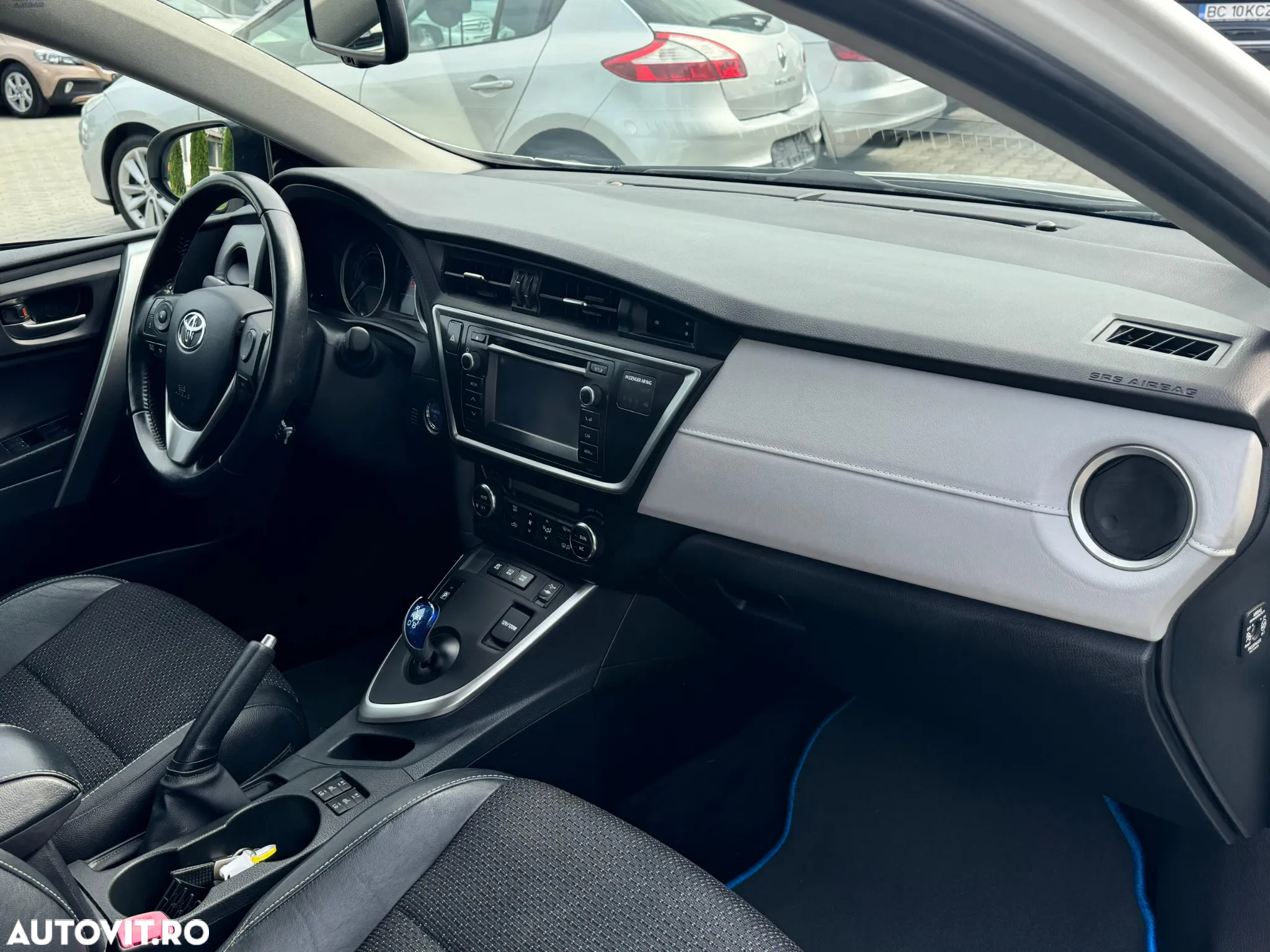 Toyota Auris 1.8 L VVT-i Hybrid Luna - 7
