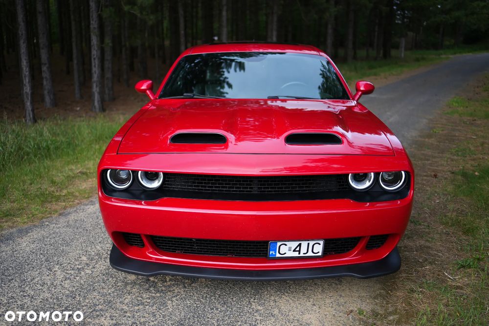 Dodge Challenger - 4