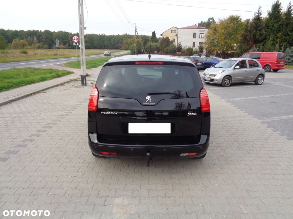 Peugeot 5008 HDI FAP 150 Family - 16