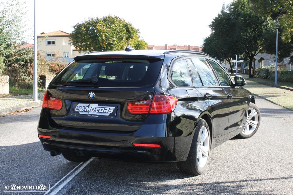 BMW 318 d Touring Line Sport - 12