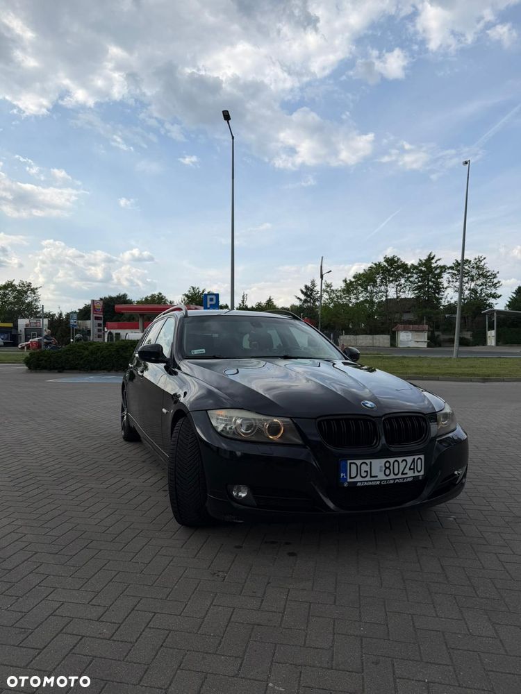 BMW Seria 3 320i - 2