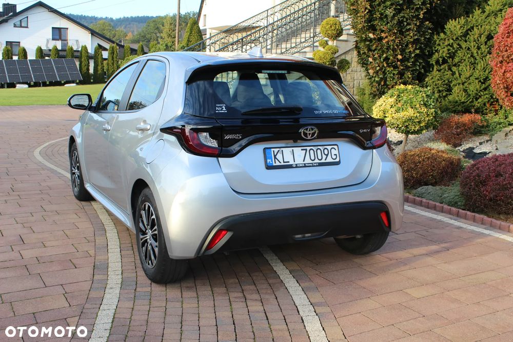 Toyota Yaris 2024 photo 3
