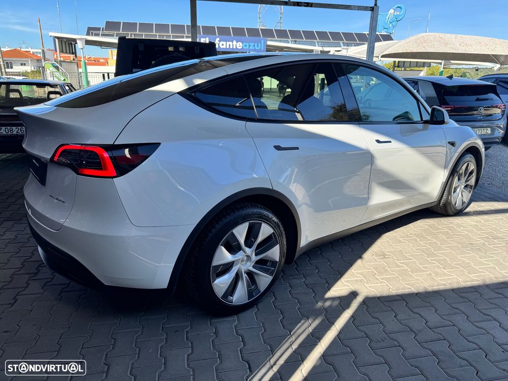 Tesla Model Y Long Range Tração Integral - 18