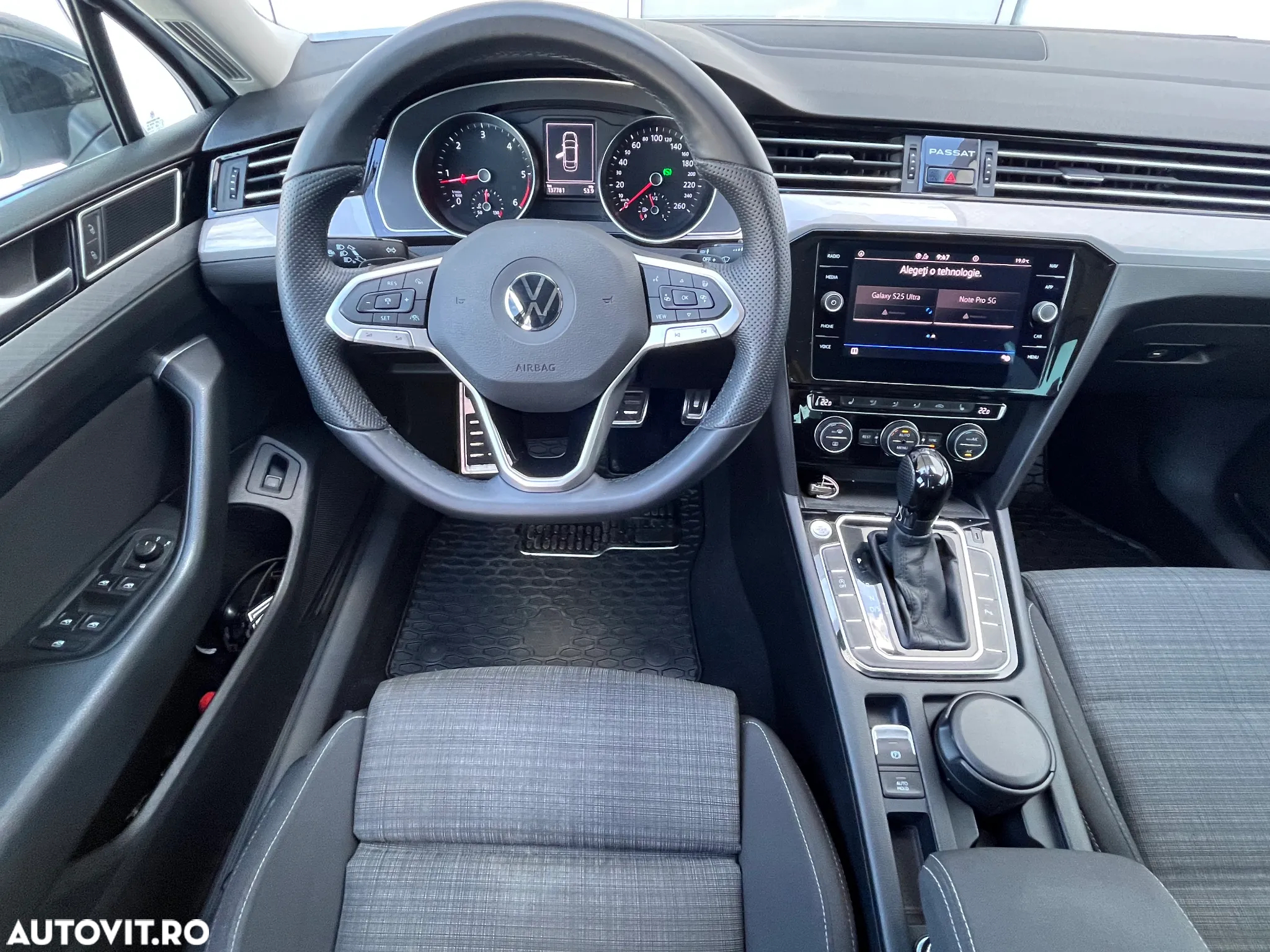 Volkswagen Passat - 10