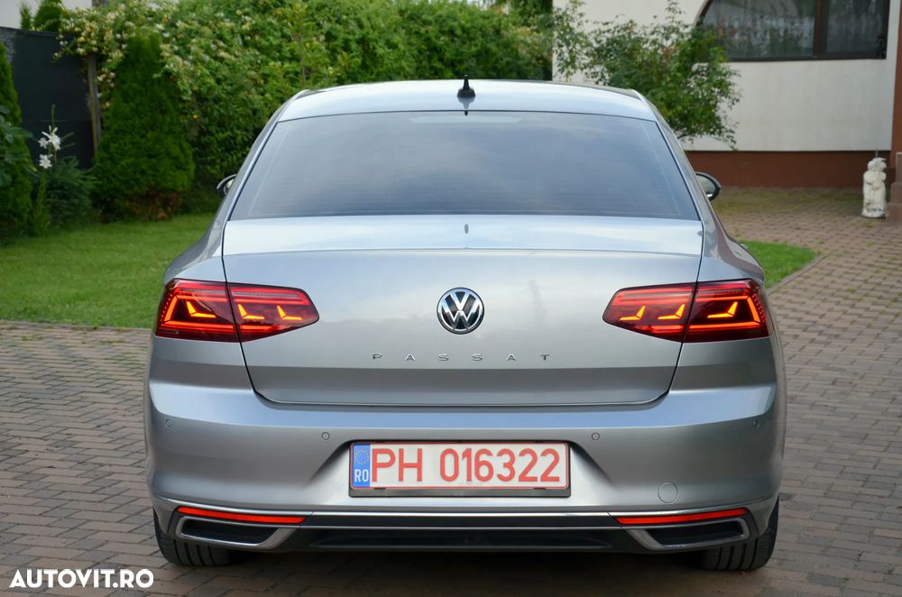 Volkswagen Passat - 28