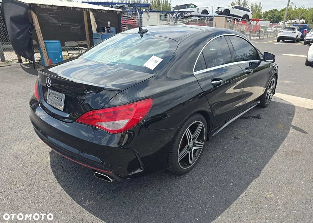Mercedes-Benz CLA 250 4Matic 7G-DCT AMG Line - 5