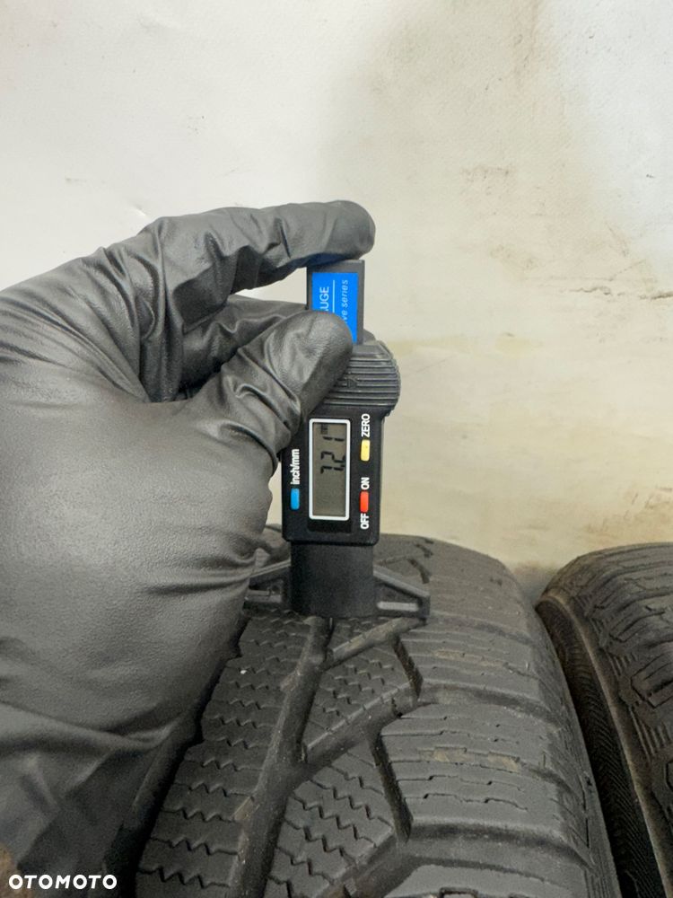 G-2980 185/60R15 84T SEMPERIT MASTER-GRIP 2 - 3