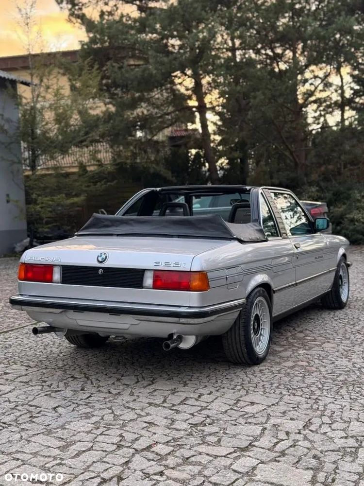 BMW Seria 3 323i - 19