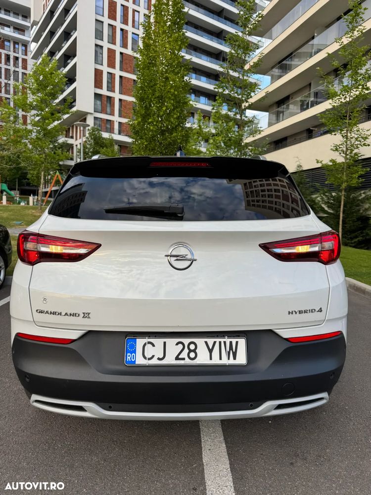 Opel Grandland X 1.6 Turbo Hybrid4 START/STOP Aut. Ultimate - 3