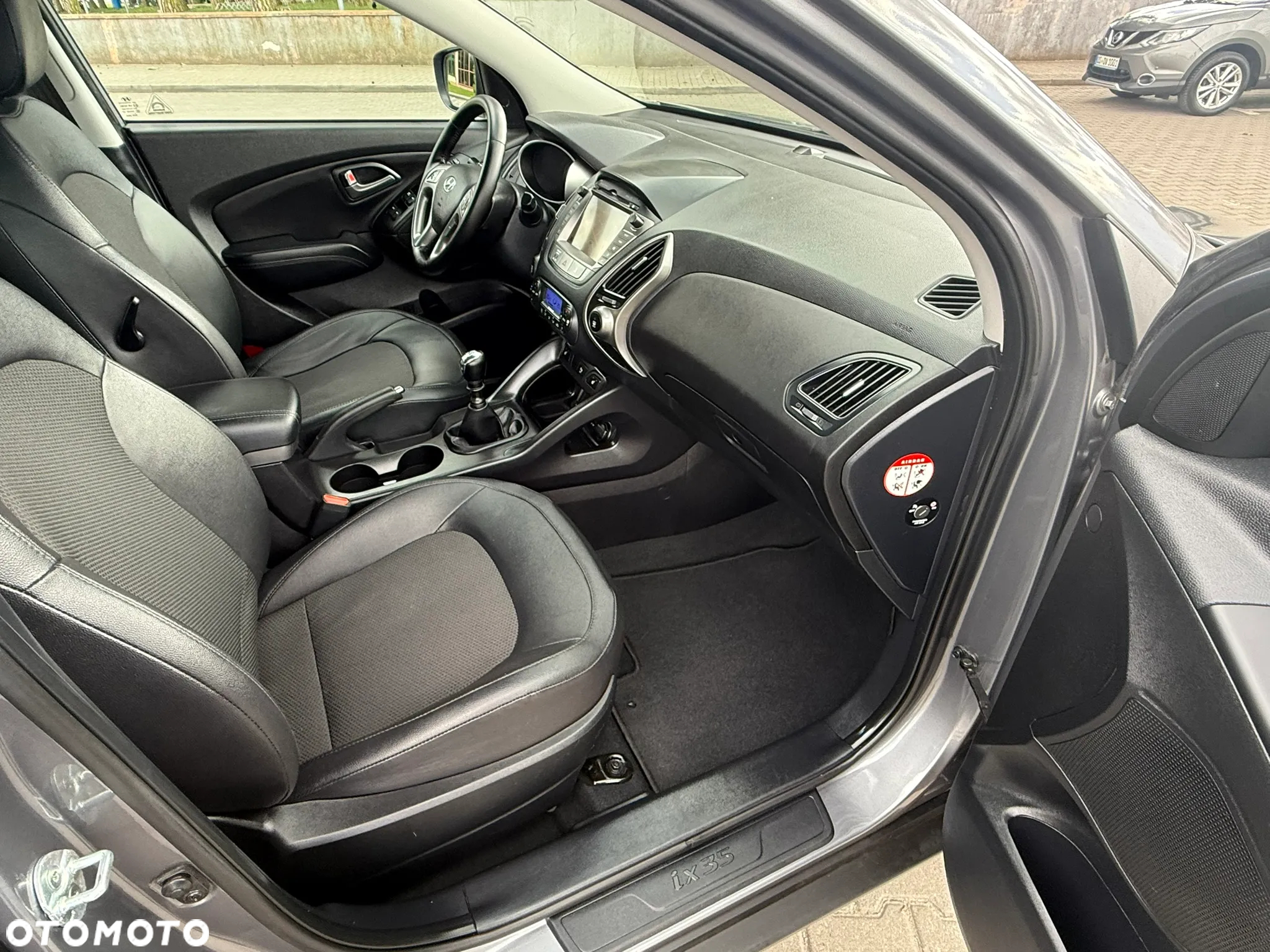 Hyundai ix35 1.6 2WD Fifa World Cup Edition - 34