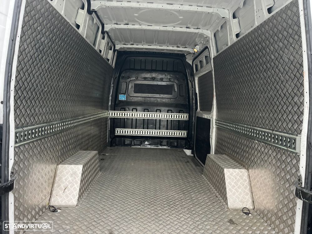 Hyundai H350 2.5 CRDi LWB Access 7L - 9