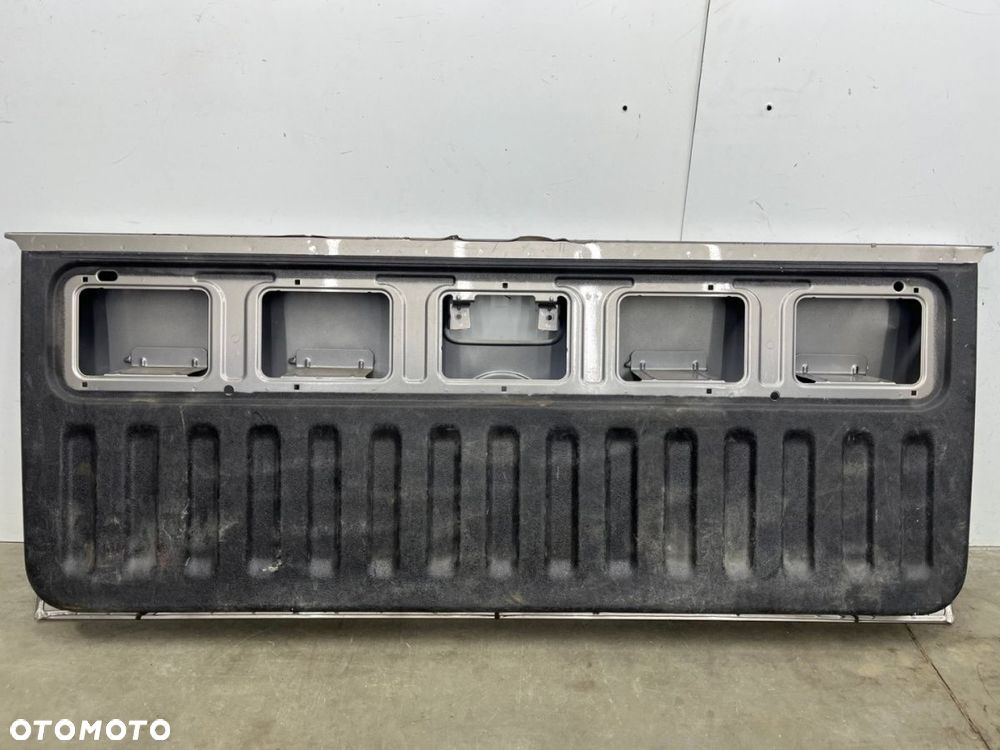 Klapa bagażnika VW Amarok I 2h tylna burta 2012-2020r. - 6
