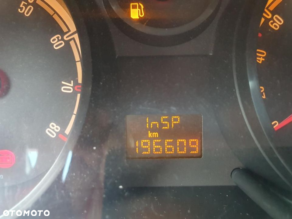 Opel Corsa 1.2 16V Enjoy - 13