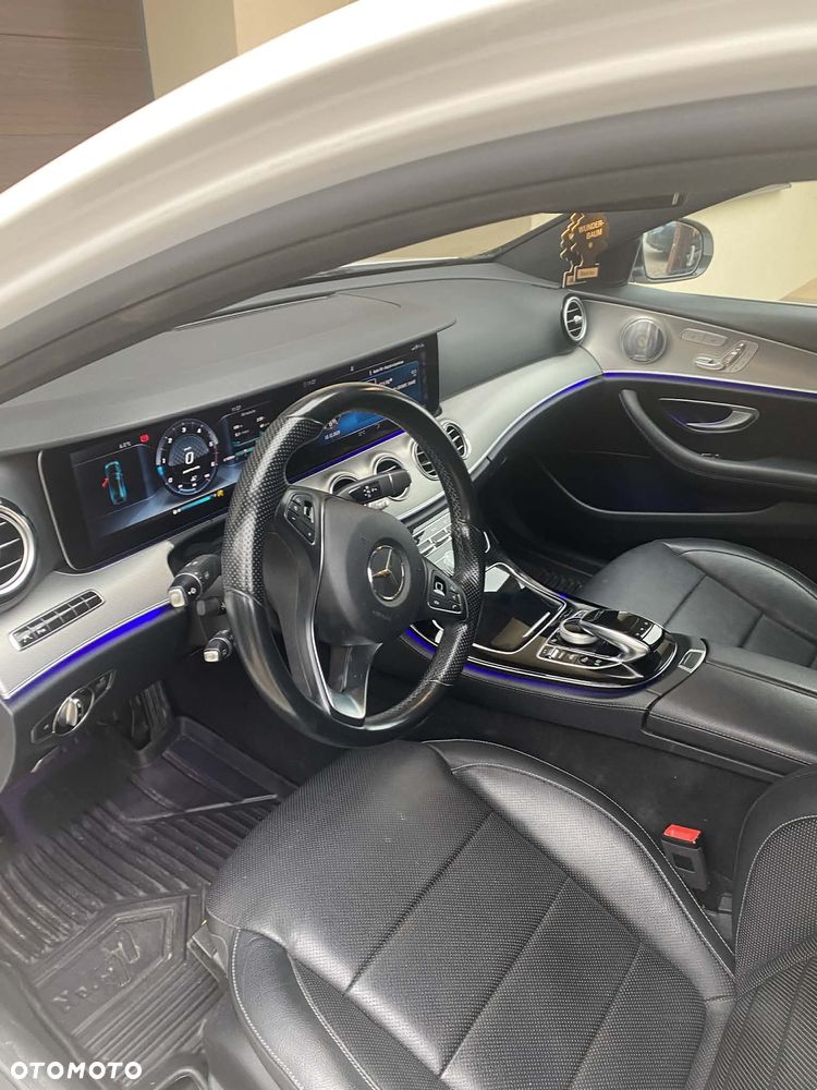 Mercedes-Benz Klasa E 220 d 9G-TRONIC - 6