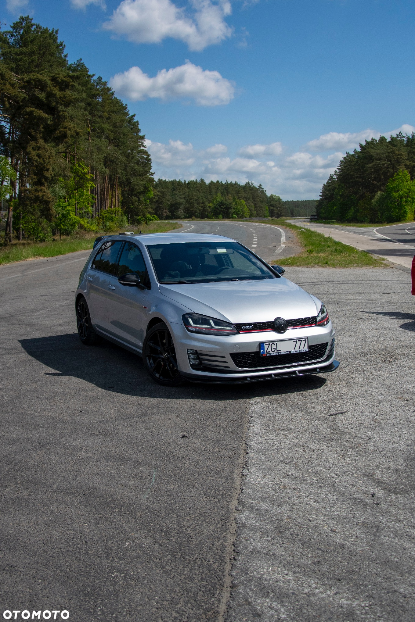 Volkswagen Golf - 34