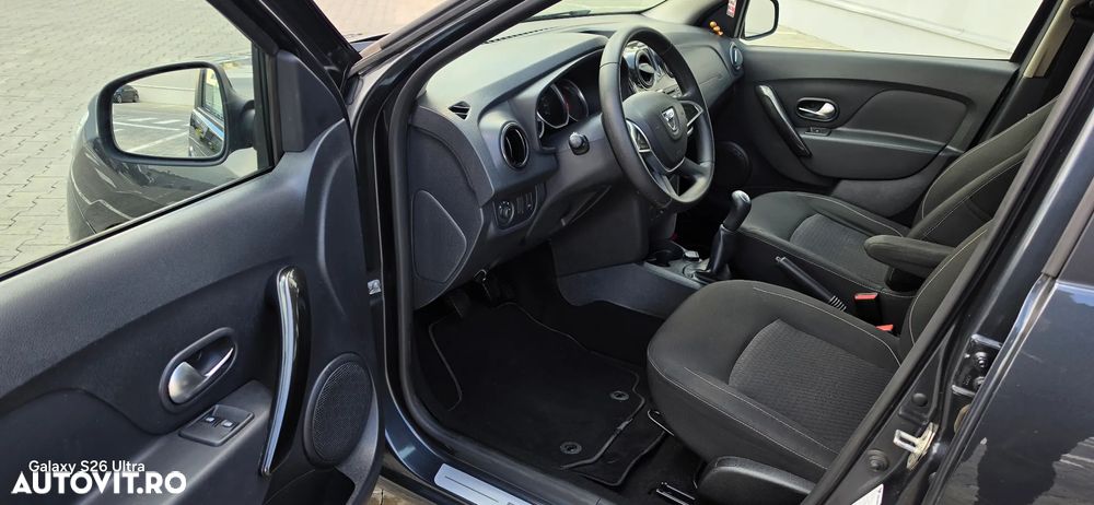 Dacia Sandero dCi 75 Laureate II - 6