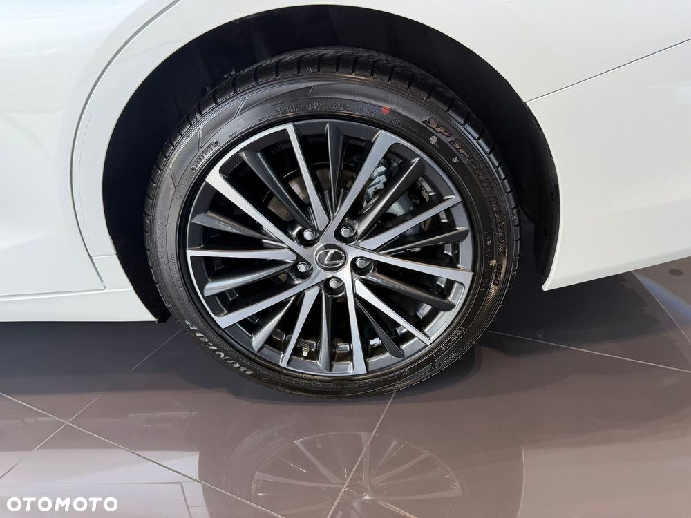 Lexus ES 300h Business Edition - 4