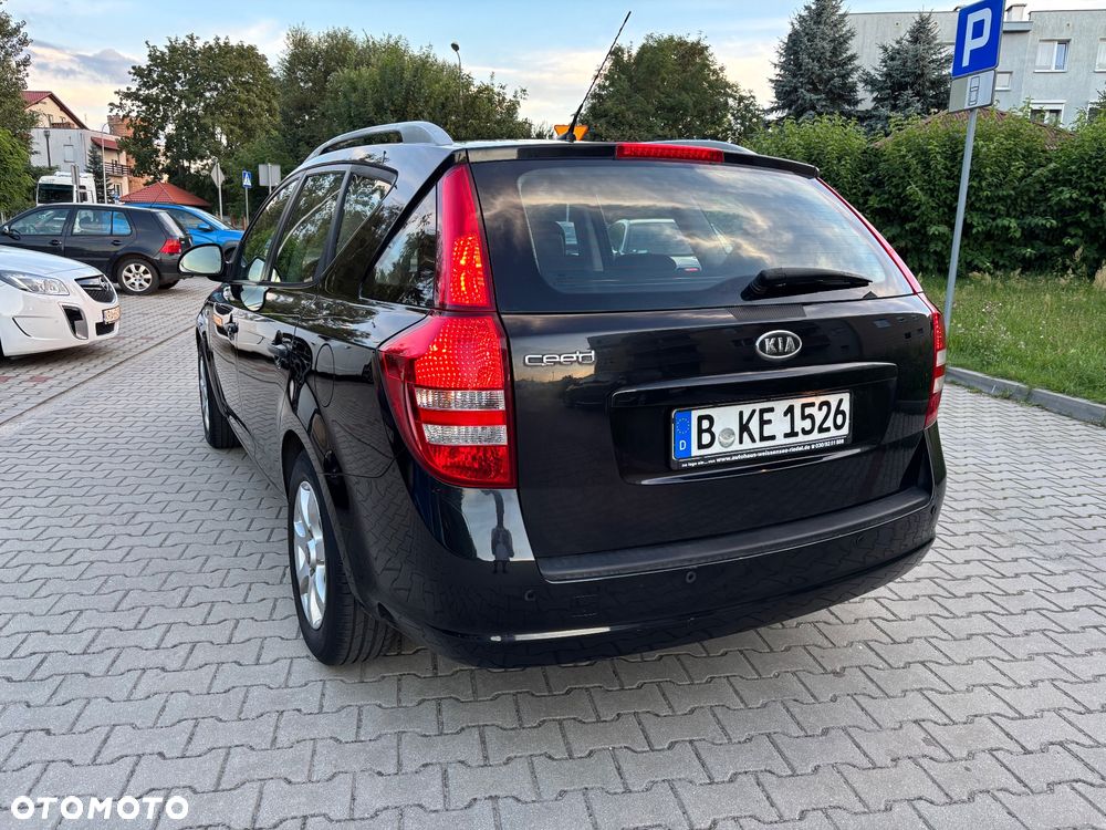 Kia Ceed 1.4 CVVT Attract - 11