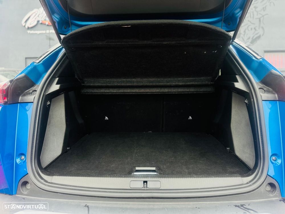 Peugeot 2008 1.2 PureTech GT EAT8 - 16