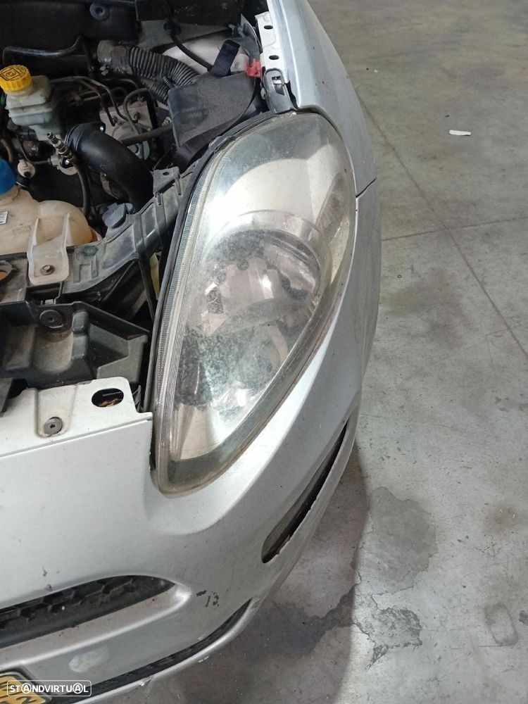 Ótica / farol esquerda FIAT Grande Punto (199_) - 2