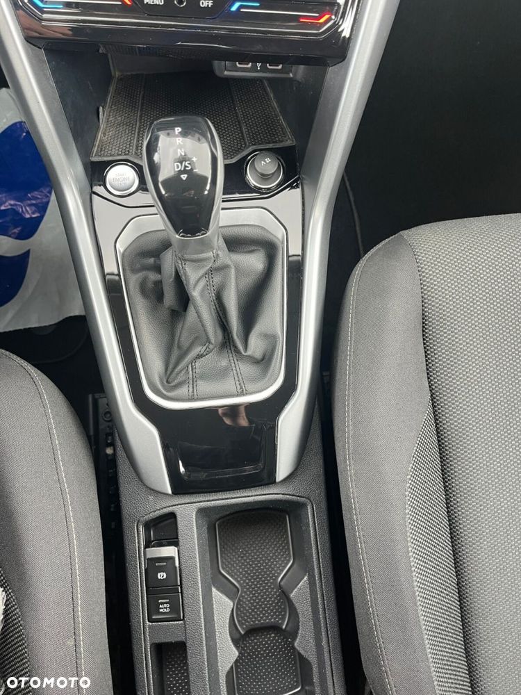 Volkswagen T-Roc - 22
