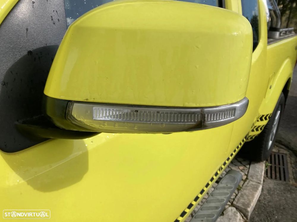 Nissan Navara 2.5 dCi CD LE Sport Edition - 25