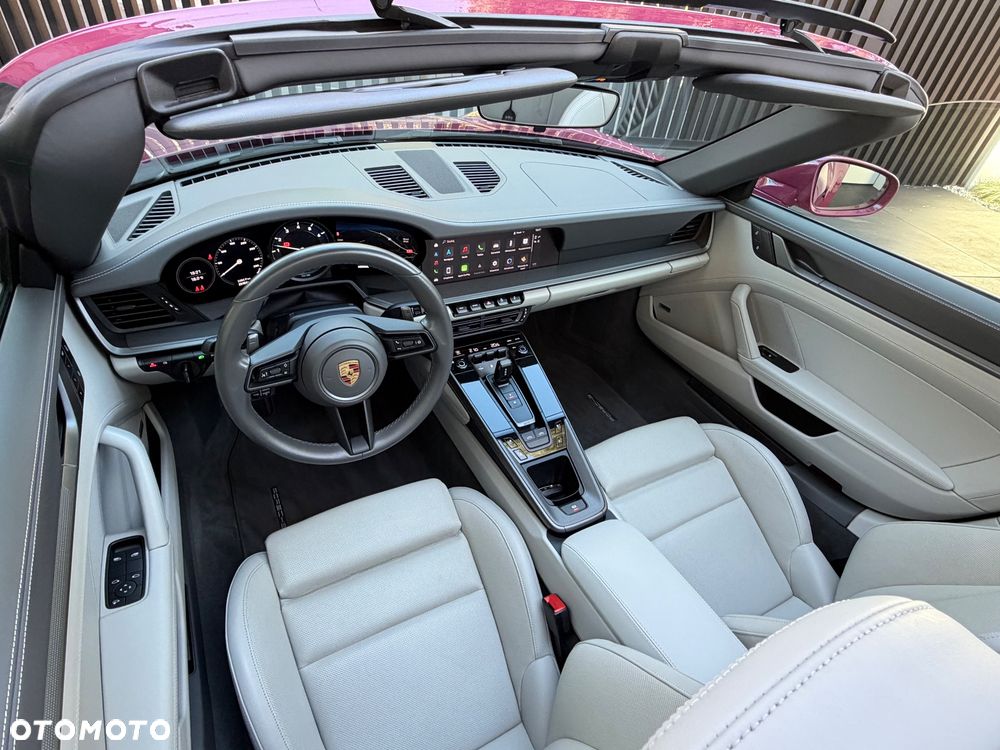 Porsche 911 Targa 4S - 37