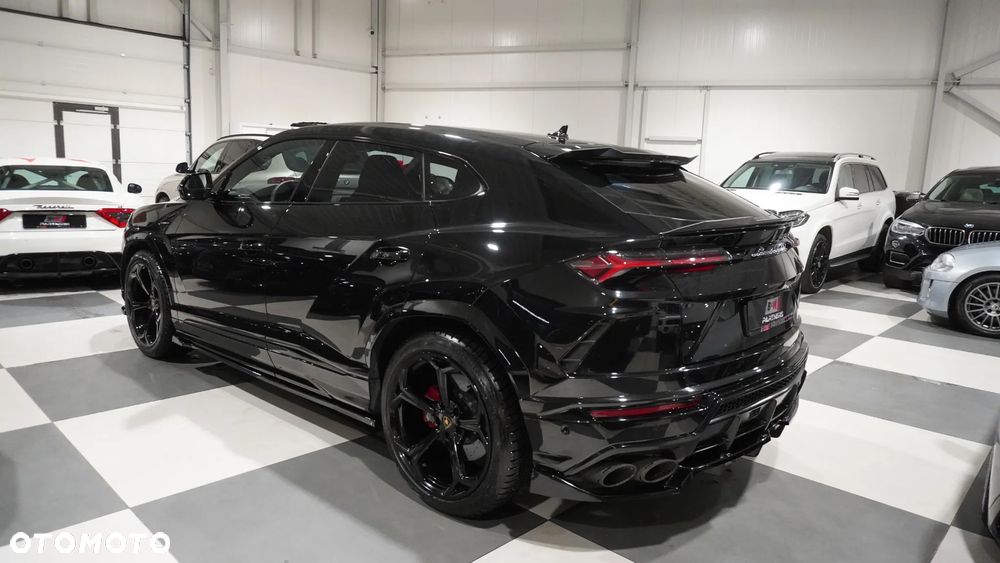 Lamborghini Urus - 3