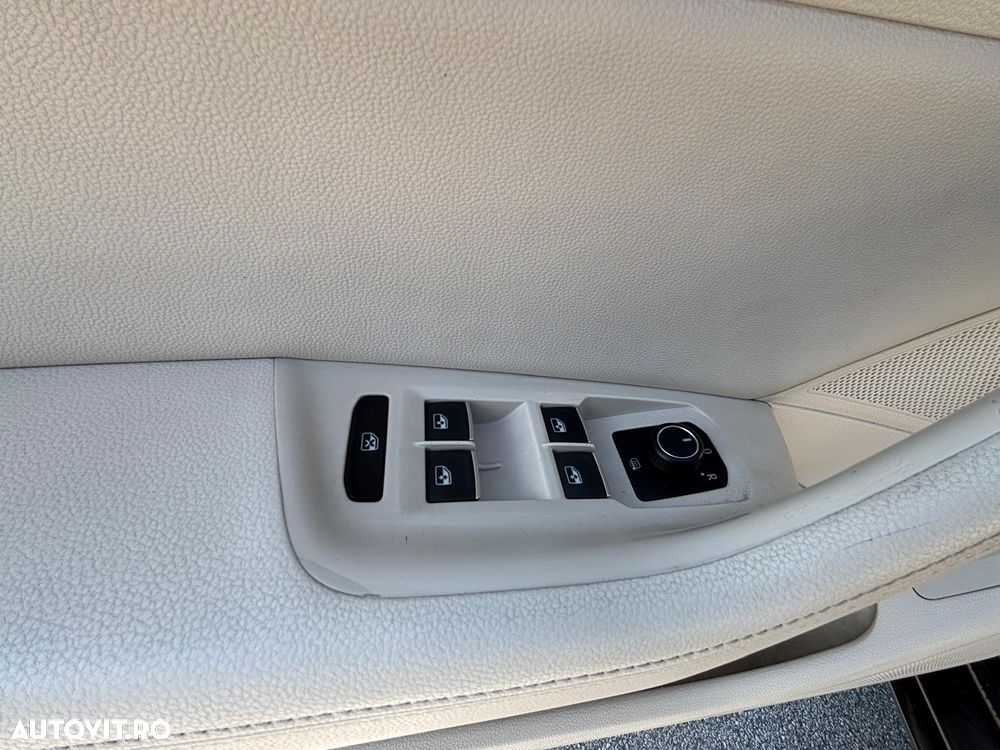 Volkswagen Passat 2.0 TDI DSG 4Motion Highline - 13