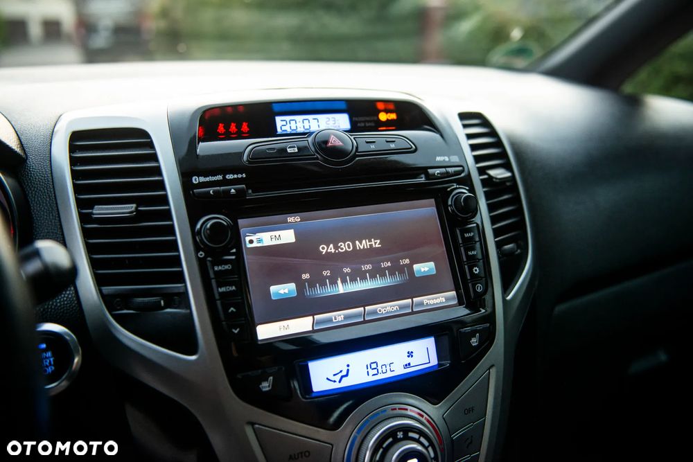Hyundai ix20 1.6 Premium blue - 21
