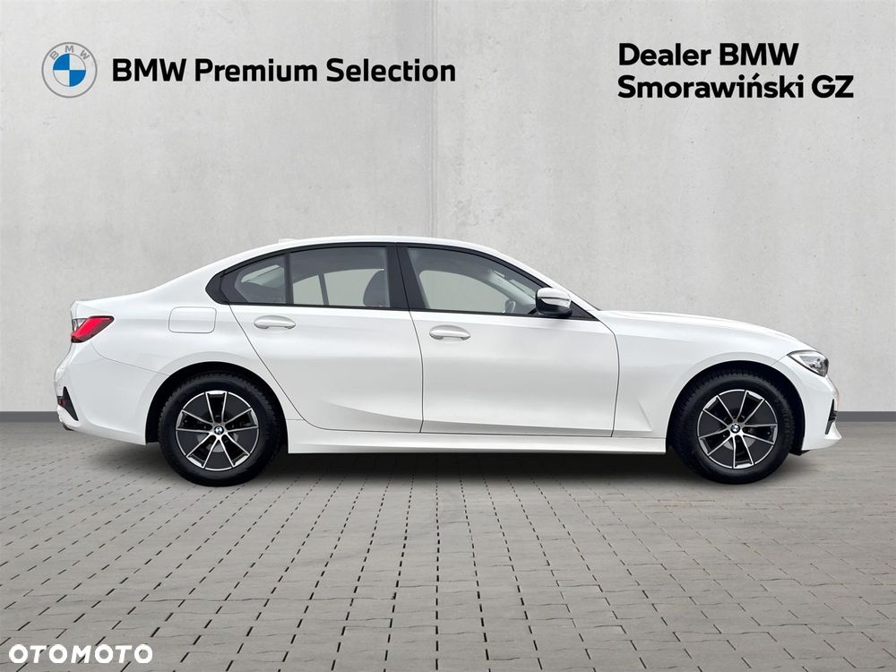 BMW Seria 3 318i - 27