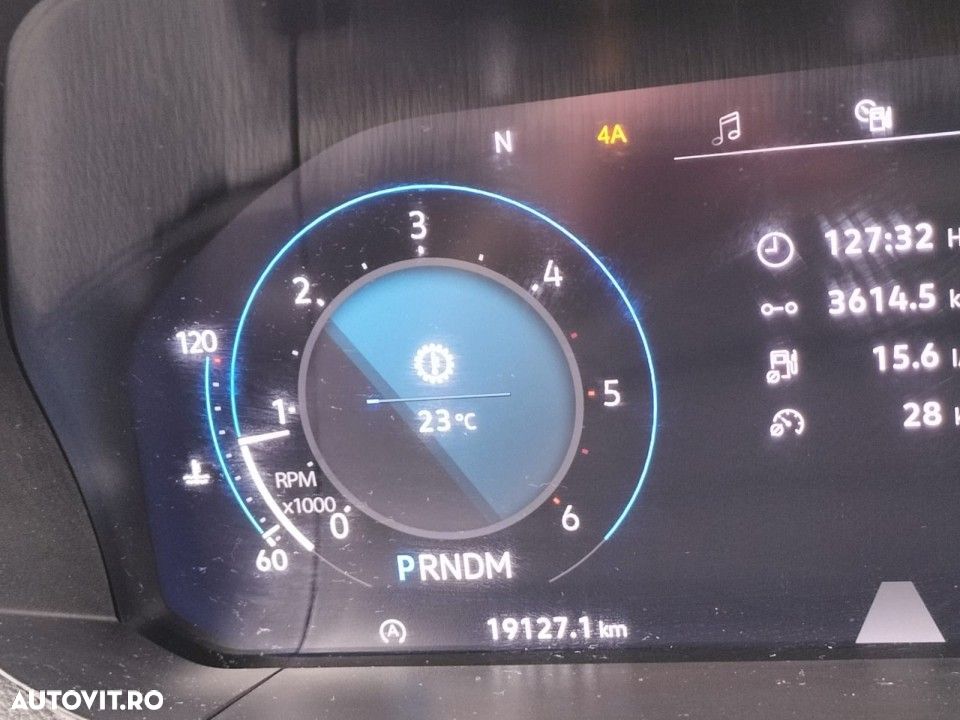 Volkswagen Amarok - 15