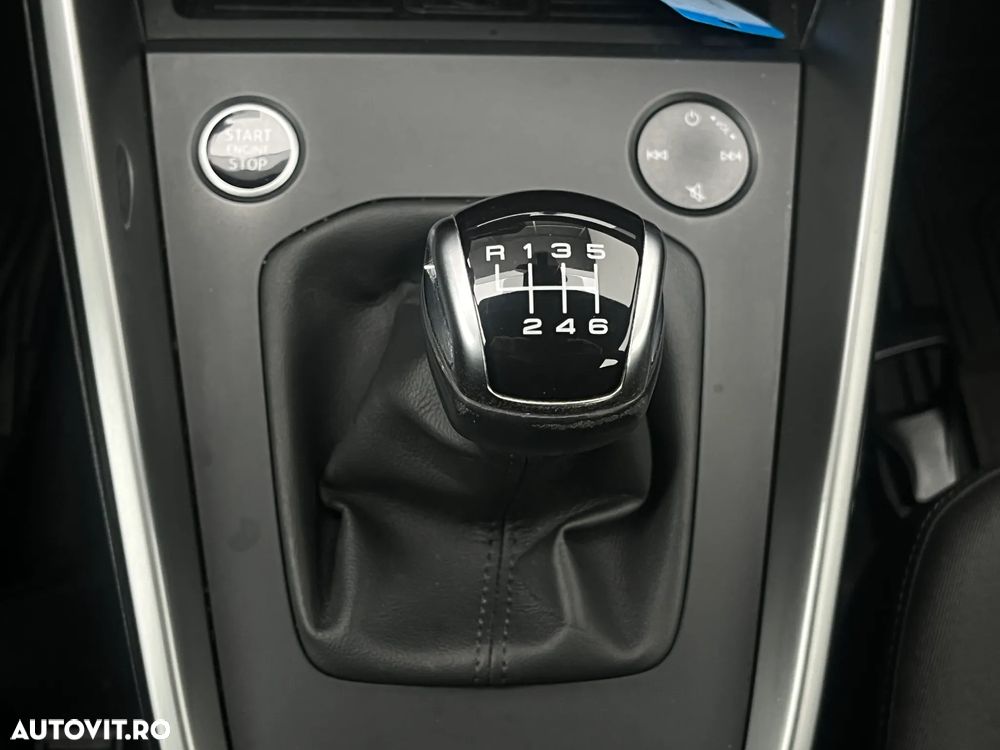 Audi A3 2.0 30 TDI Advanced - 18