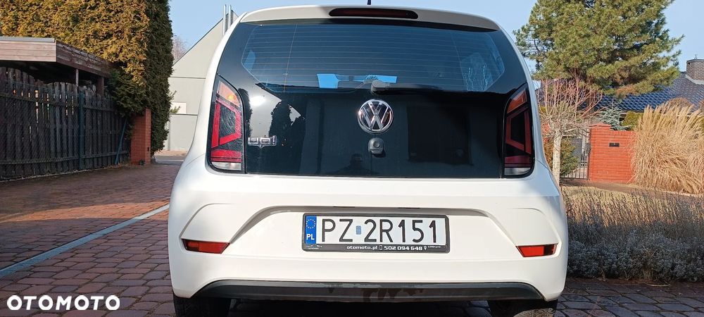 Volkswagen up! move - 15