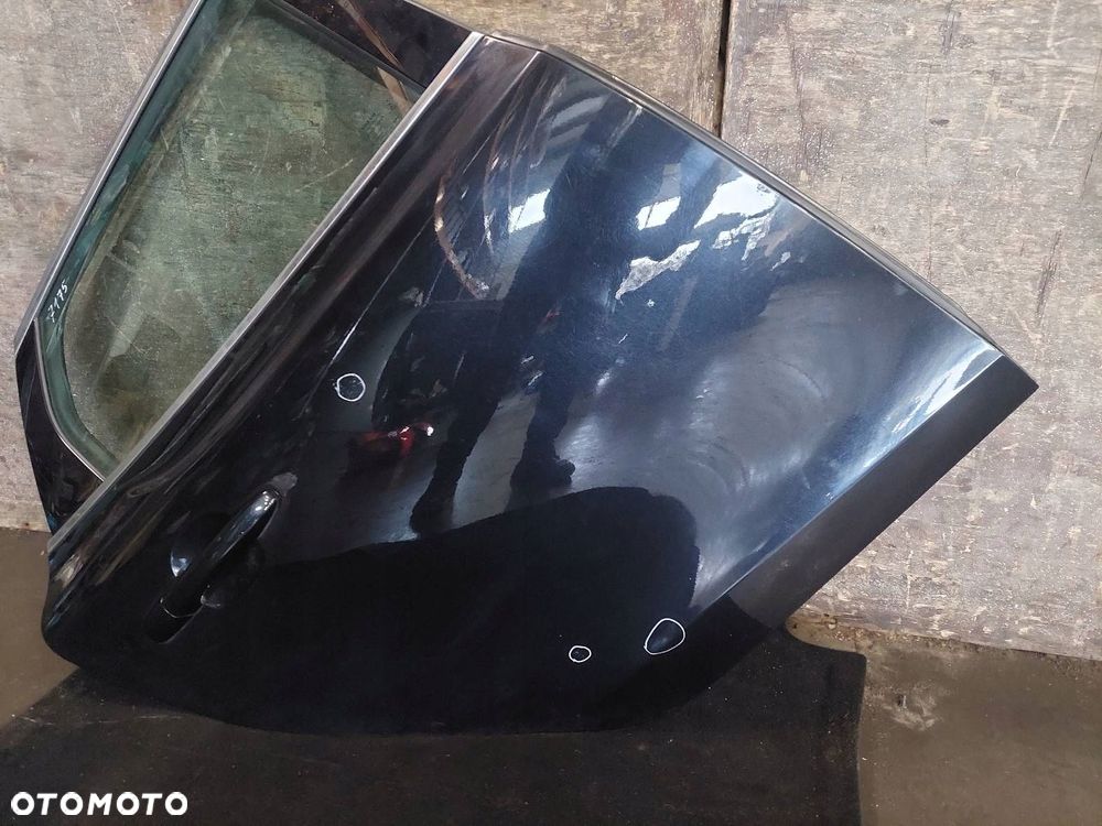 DRZWI KOMPLETNE PRAWY TYŁ VOLVO V40 II 452-46 - 2