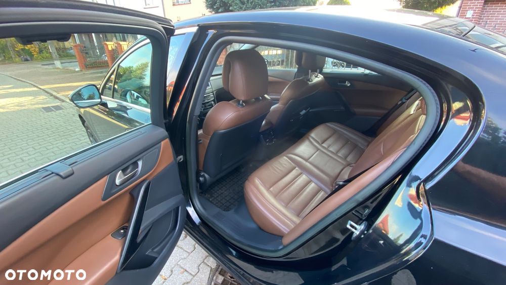 Peugeot 508 Hybrid4 - 10