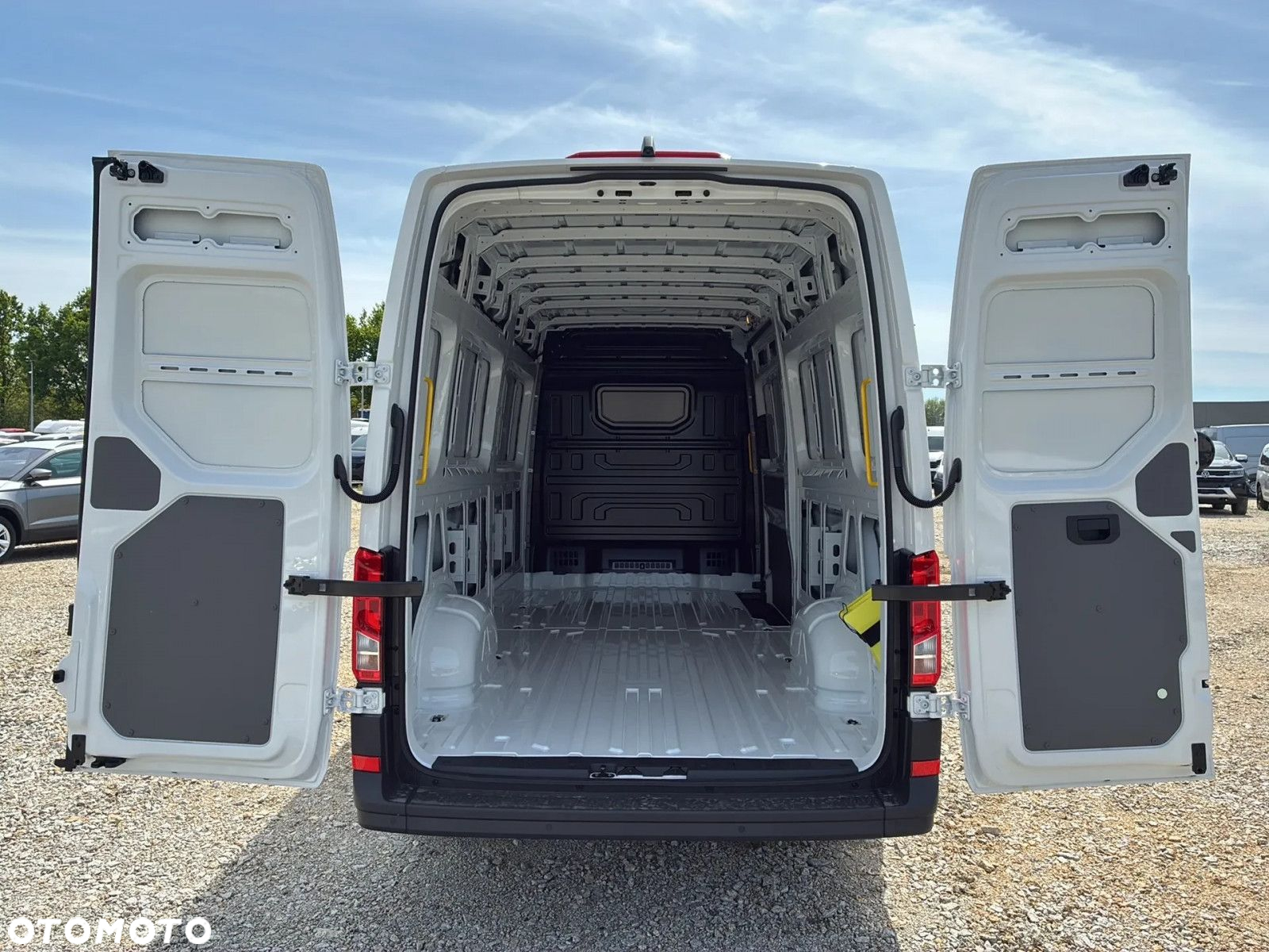 Volkswagen Crafter 35 Furgon L4H3, 2.0BiTDI 177KM, 4490mm, Wysoki dach, r.o. 4490 - 12