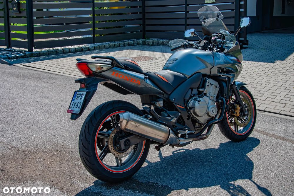 Honda CBF - 8