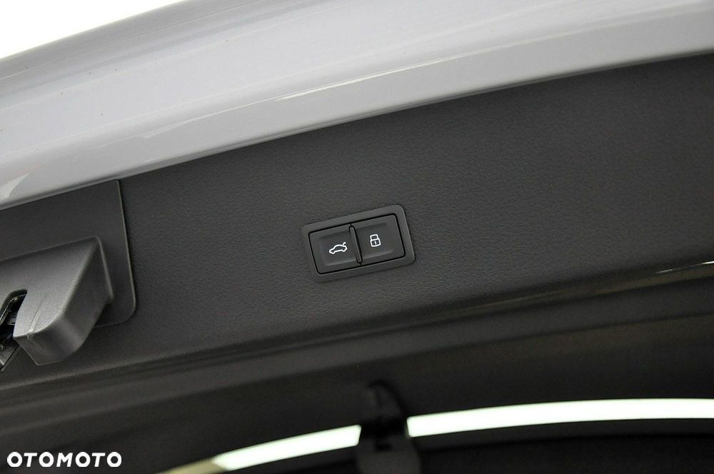 Audi SQ8 e-tron - 16