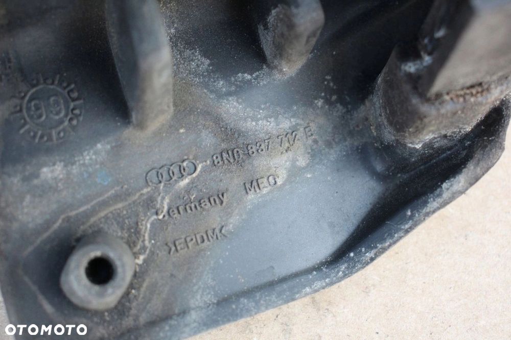 Osłona gumowa guma drzwi AUDI TT 8N 8N0837712B PRAWA - 3