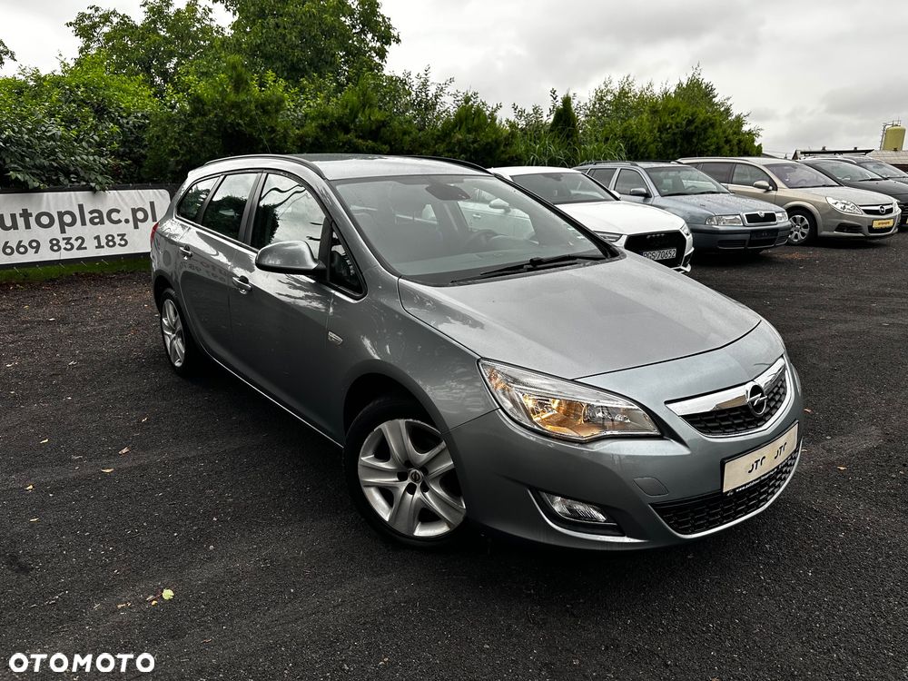 Opel Astra 1.4 150 Jahre - 4