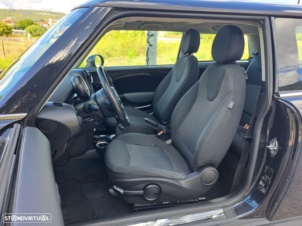 MINI 3 Portas One 1.4 - 15