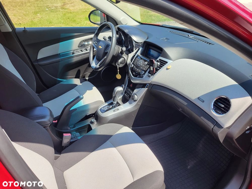 Chevrolet Cruze 1.8 LTZ - 8