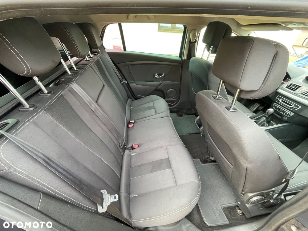 Renault Megane 1.5 dCi Dynamique - 7