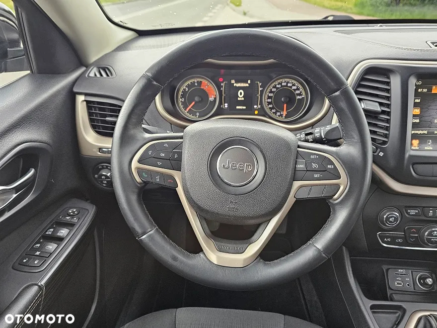 Jeep Cherokee 2.0 MJD 4x2 Longitude EU6 - 20