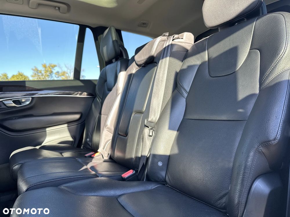 Volvo XC 90 - 19