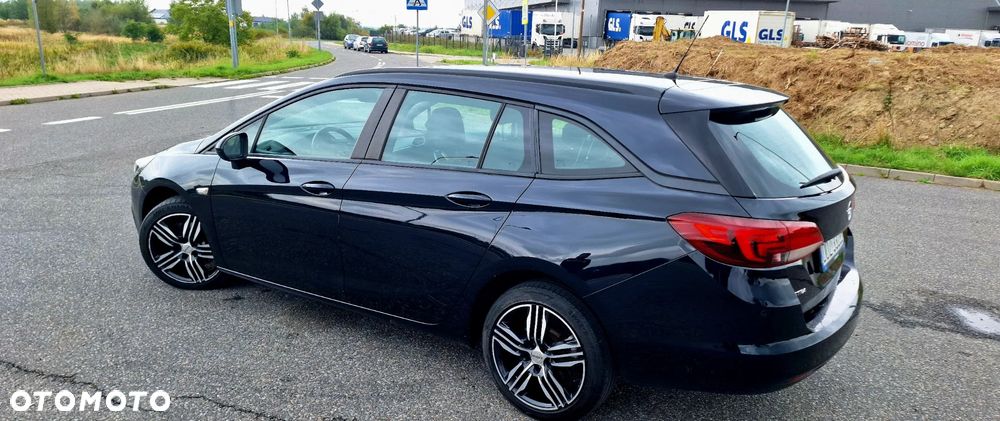 Opel Astra V 1.6 CDTI Dynamic S&S - 1